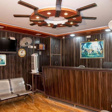 Vrindavan Comfort Inn Hajdarabad Zewnętrze zdjęcie
