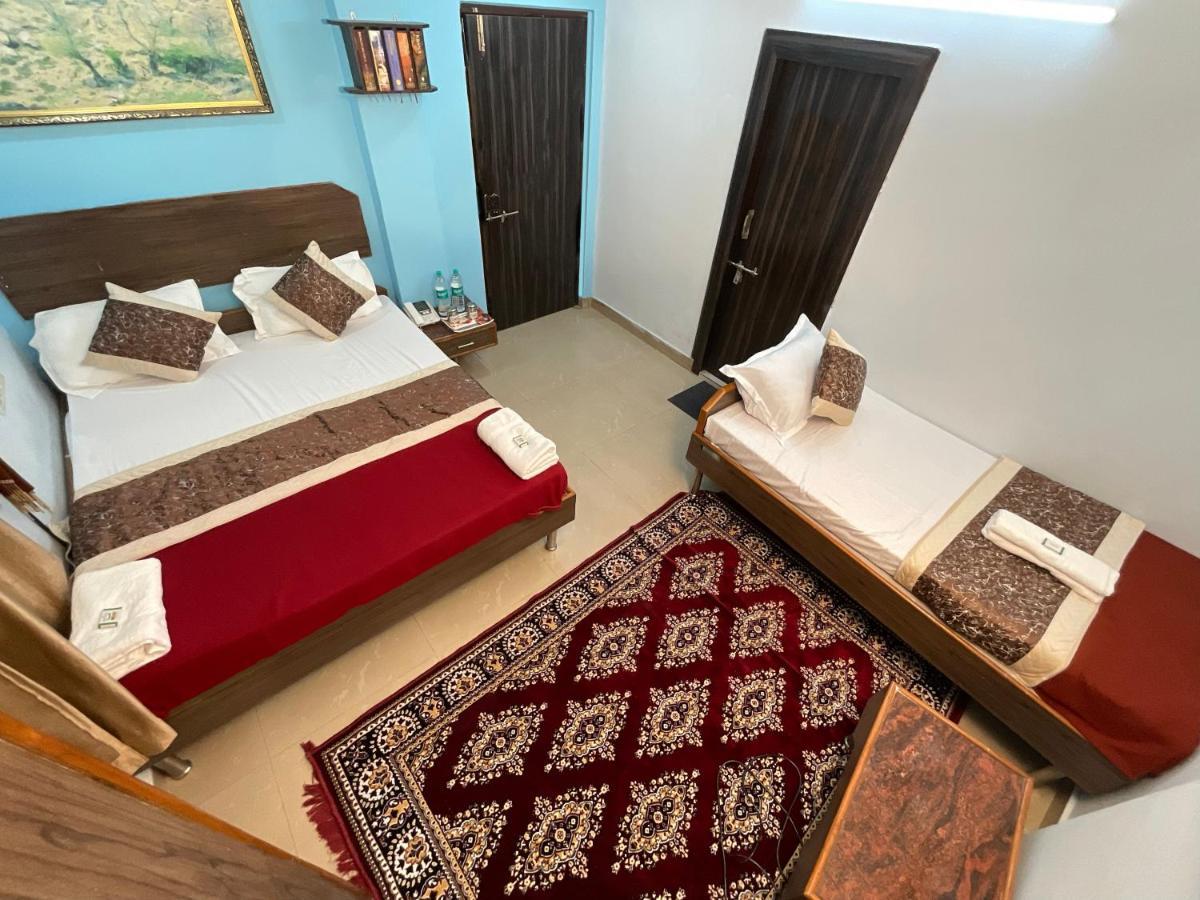 Vrindavan Comfort Inn Hajdarabad Zewnętrze zdjęcie
