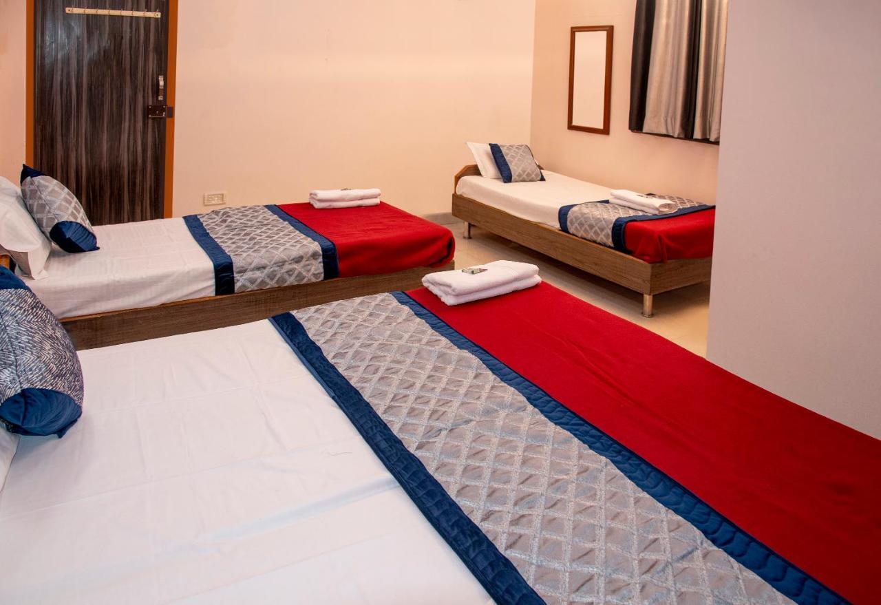Vrindavan Comfort Inn Hajdarabad Zewnętrze zdjęcie
