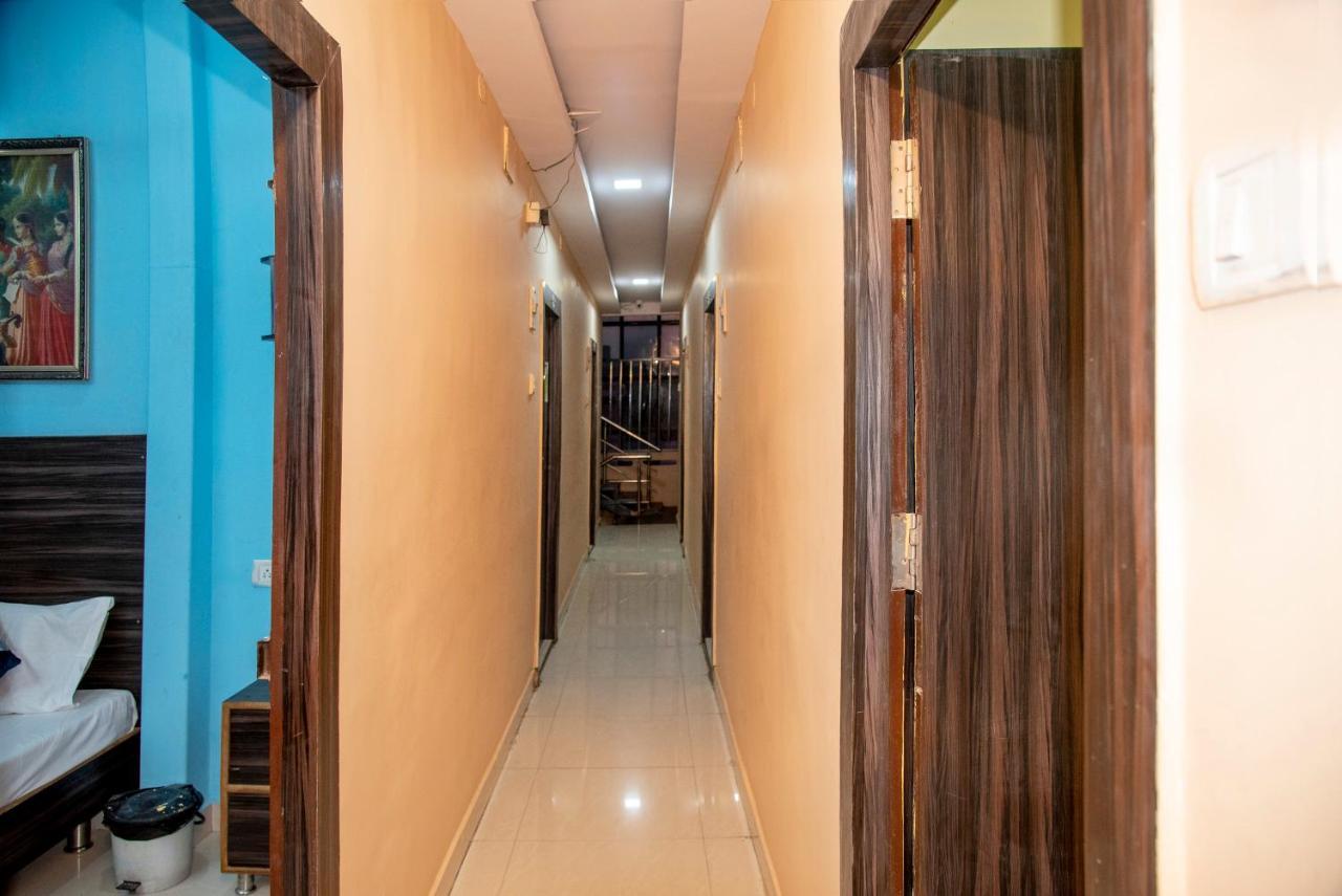 Vrindavan Comfort Inn Hajdarabad Zewnętrze zdjęcie